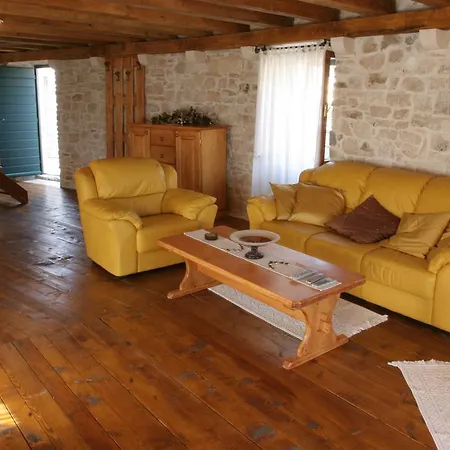 Villa Skrip Škrip