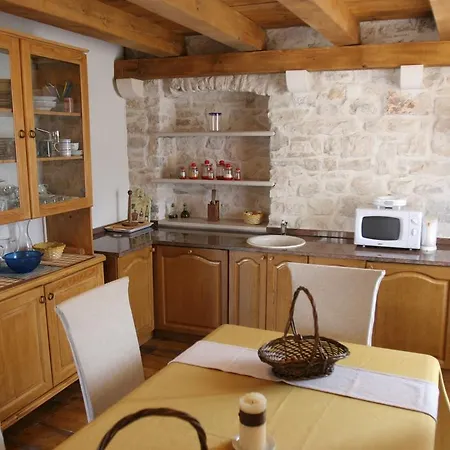 Villa Villa Skrip Škrip